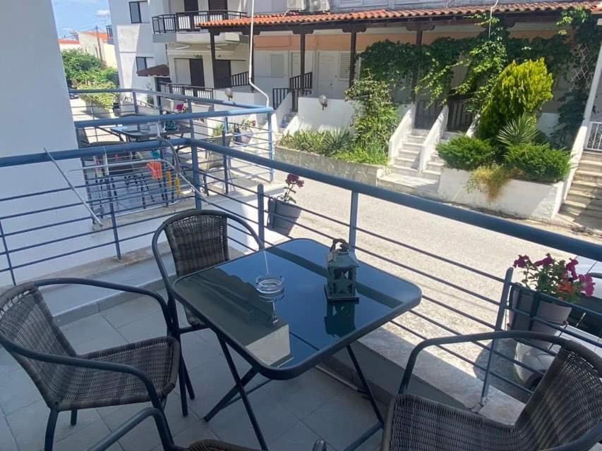 Mimi'S Apartments Полихроно Экстерьер фото