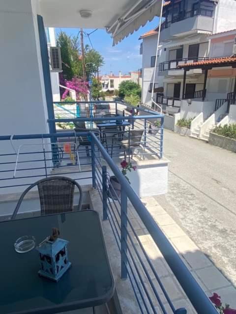 Mimi'S Apartments Полихроно Экстерьер фото
